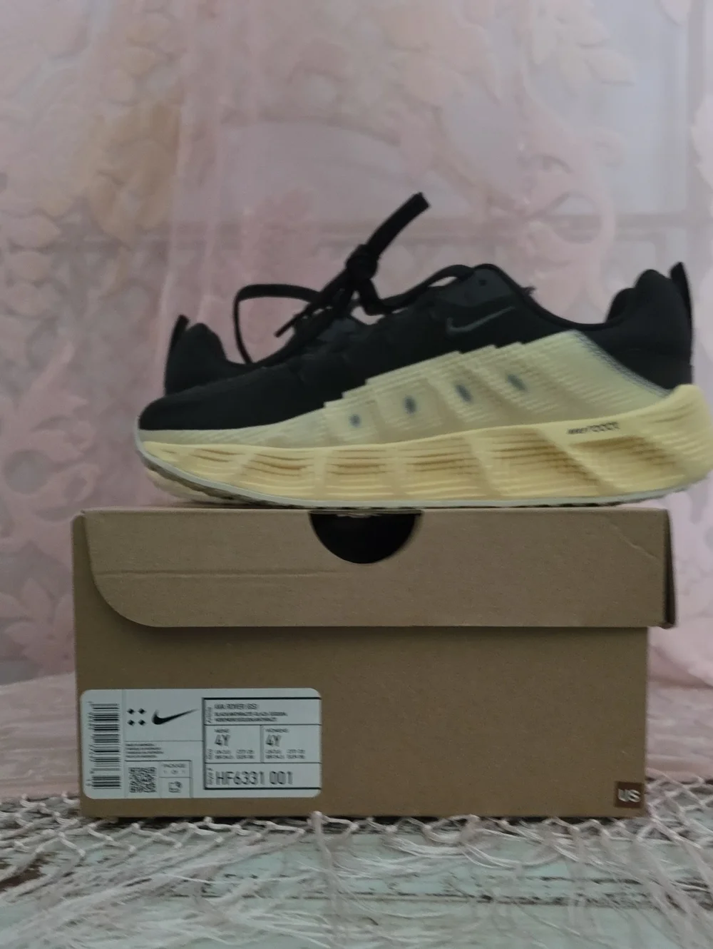 Nike Kids Black and Cream/Yellow Athletic Sneakers